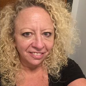 Meet your Posher, Pamela